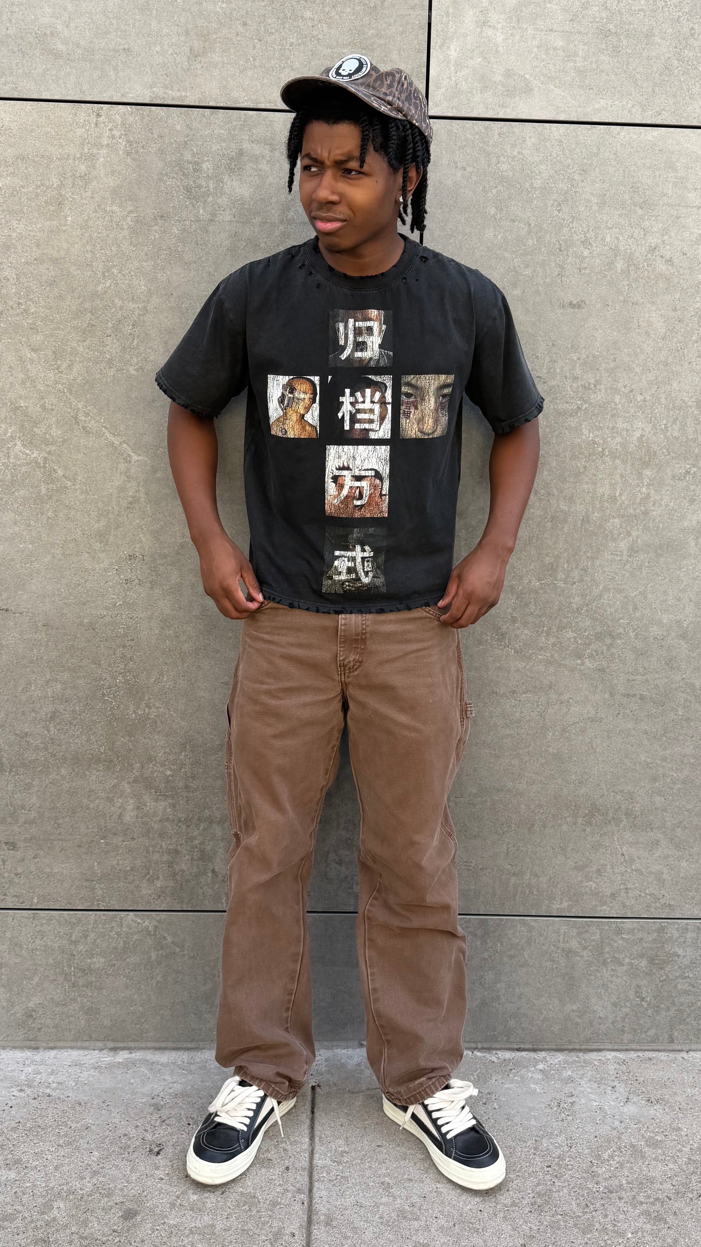 Black Japanese “DIVINE” Tee