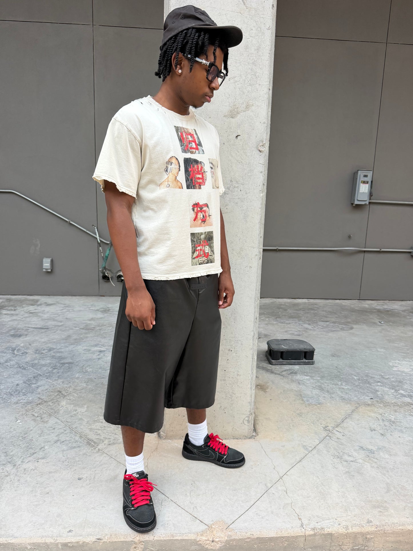 White Japanese “DIVINE” Tee